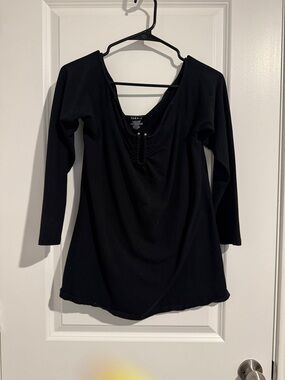 torrid Black Scoop-Neck Long Sleeve Top with Front Ruched Detail